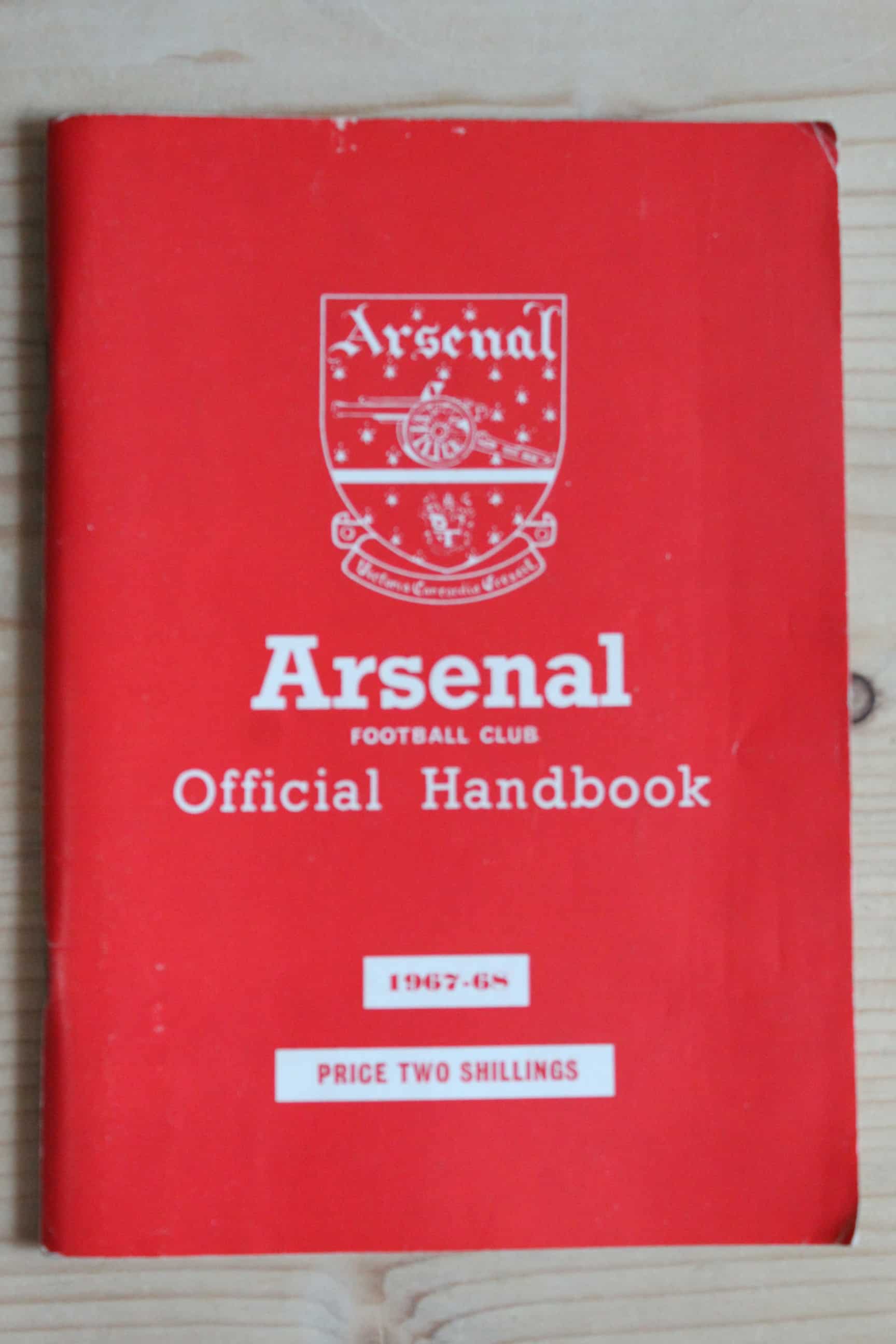 Arsenal Handbook/Yearbook v Arsenal Handbook/Yearbook